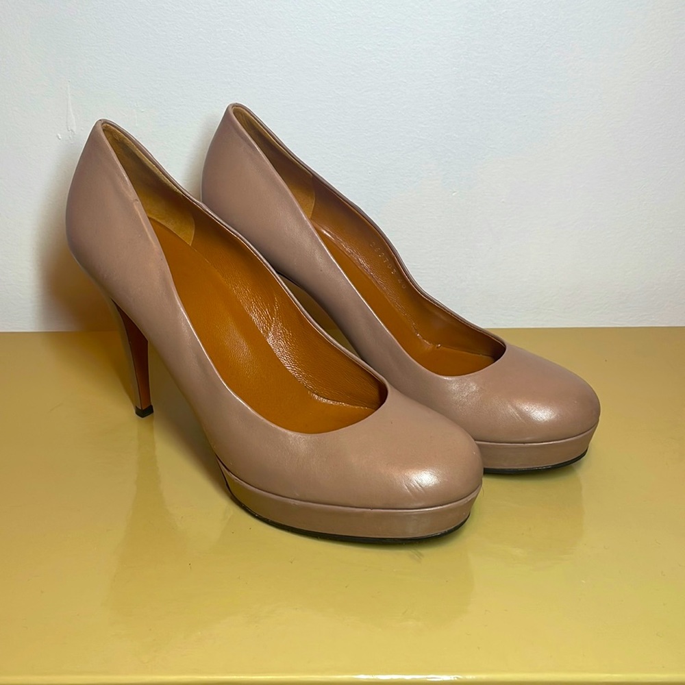 Gucci Leather Platform Pumps Round Toe Shoes Tan Size 40